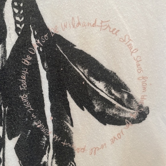 Quicksilver Women’s Distressed Feather V-Neck Tee. - Cream - Picture 7 of 7